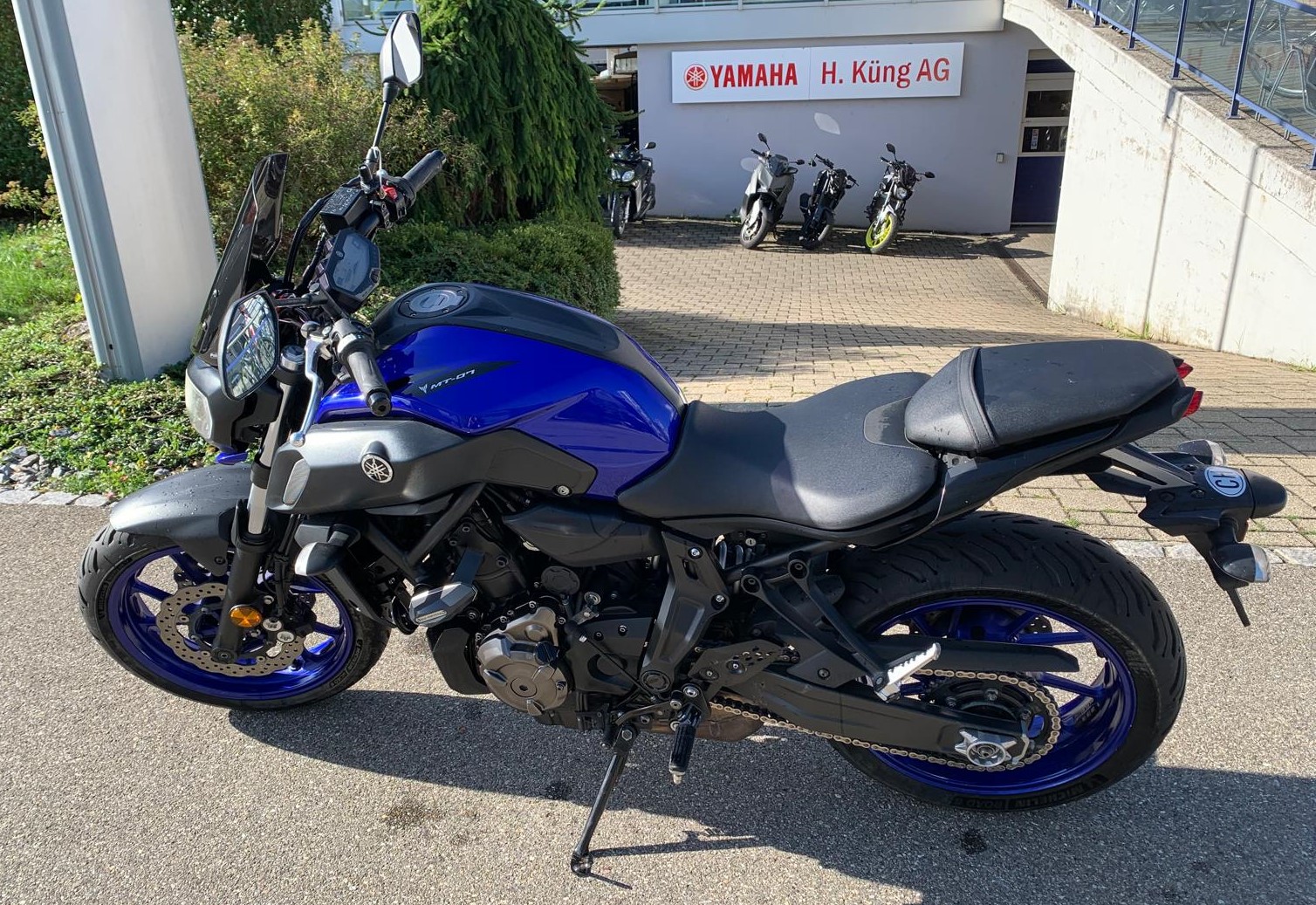 YAMAHA MT-07 ABS-showroom-element-1