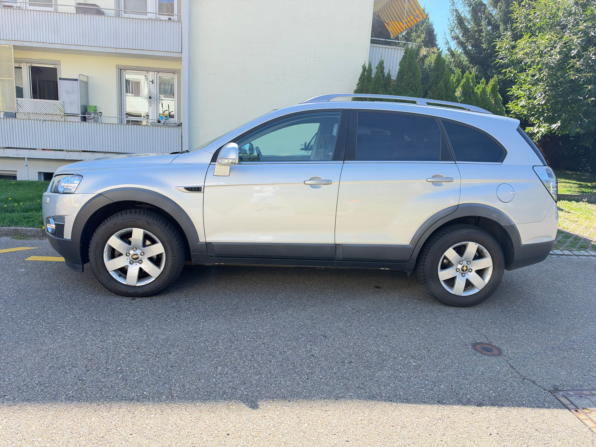 CHEVROLET Captiva 2.2 VCDi LT 4WD Automatic/ FRISCH AB MFK/ 21. 09. 2026 & SERVICE ** AUTOMATISCH ** AHK 2000kg-image-2