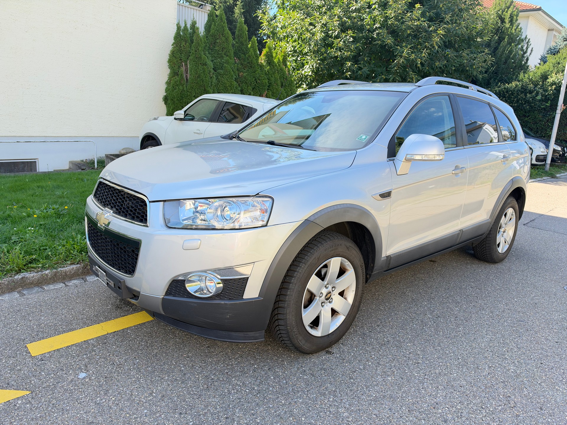 CHEVROLET Captiva 2.2 VCDi LT 4WD Automatic/ FRISCH AB MFK/ 21. 09. 2026 & SERVICE ** AUTOMATISCH ** AHK 2000kg-image-1