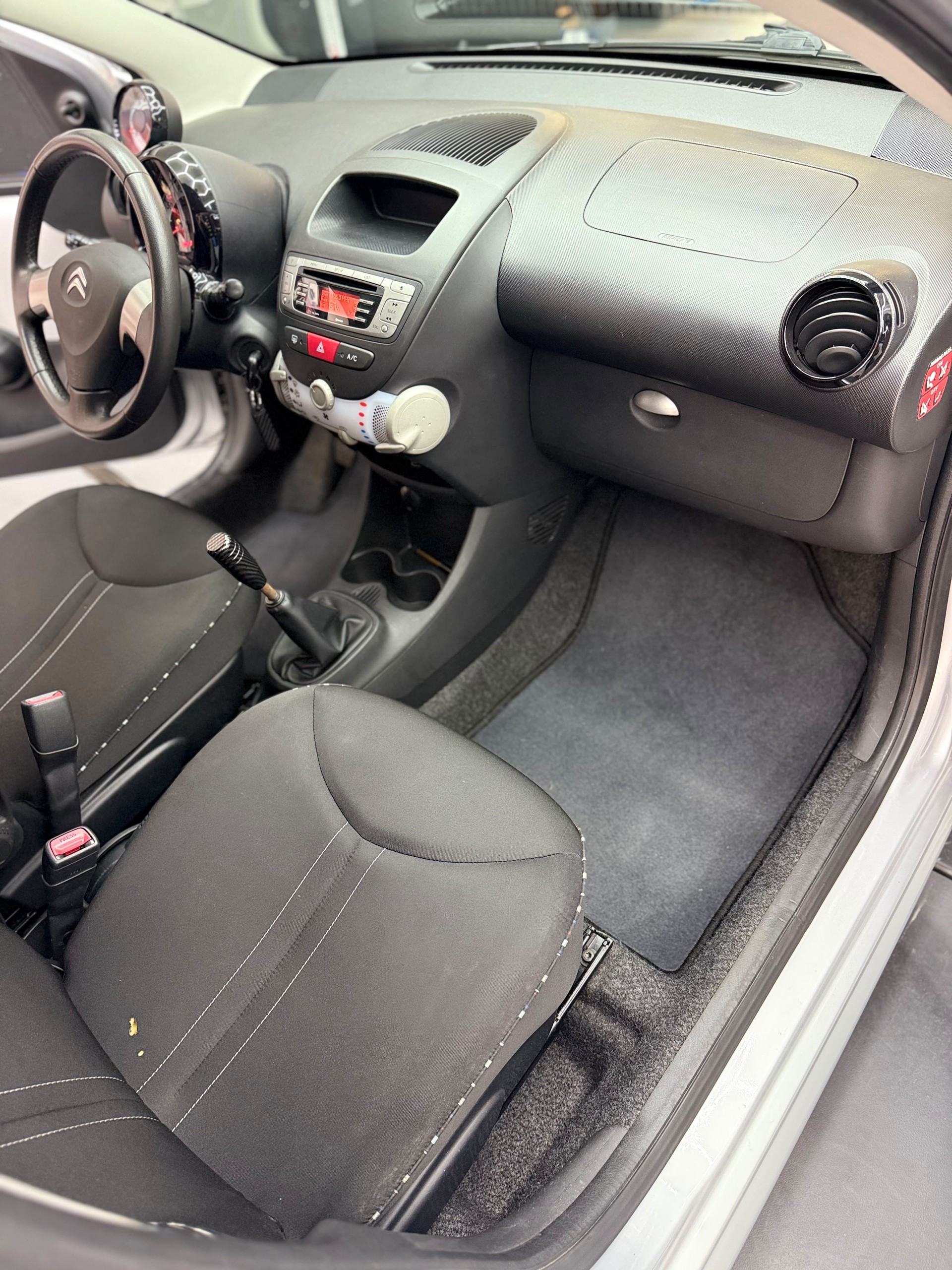 CITROEN 1.0i Exclusive-image-4