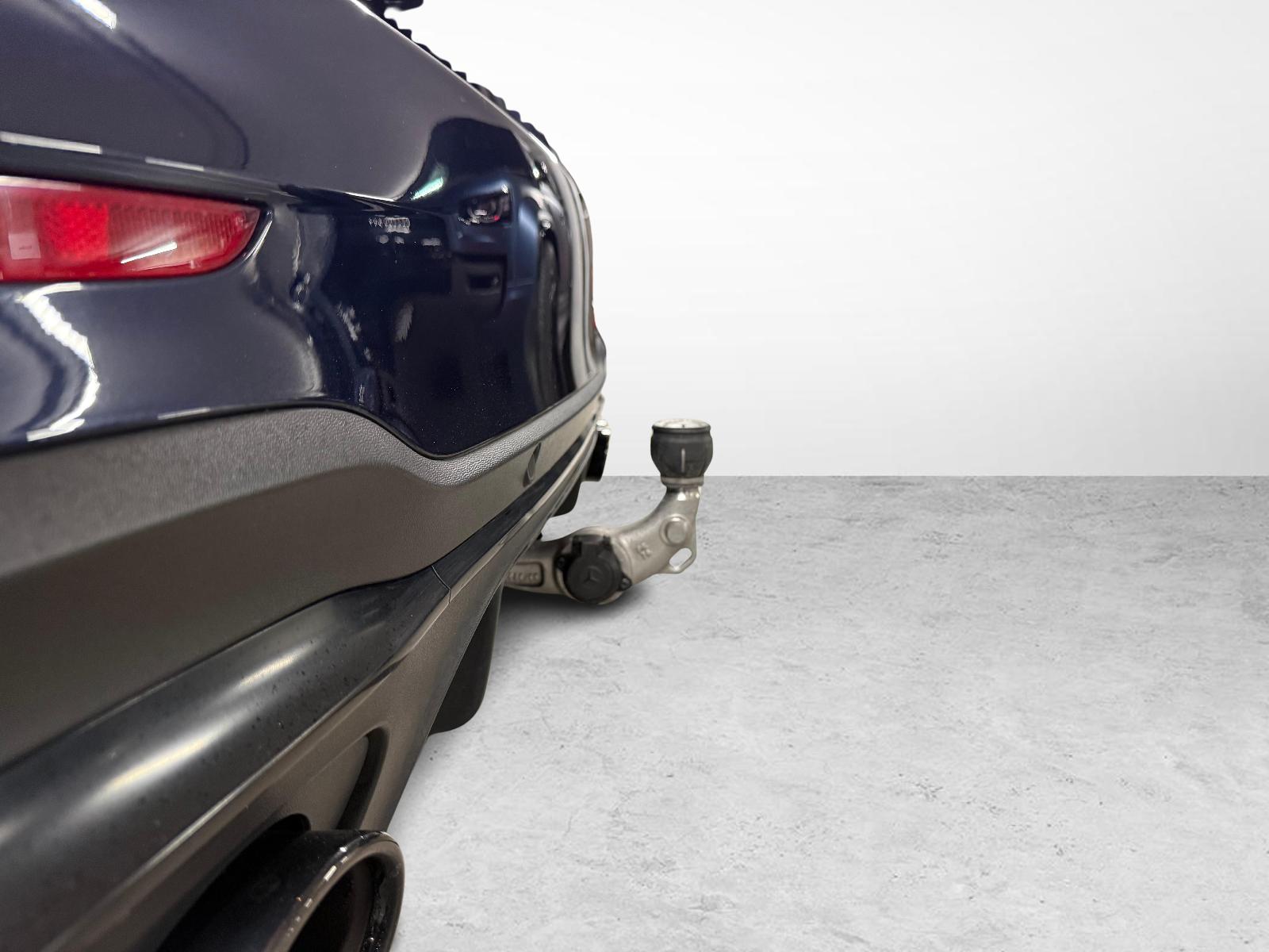 MERCEDES-BENZ GLC 43 AMG 4m-image-16