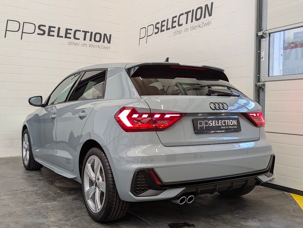 AUDI A1 Sportback 2.0 40 TFSI S Line S-Tronic*5J GAR S-LINE ALL-BLACK SPORTSITZE SITZHEIZUNG ACC VIRTUAL*-image-31