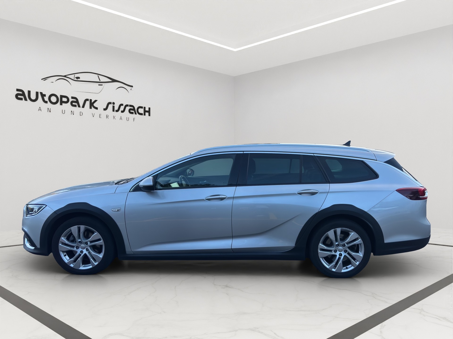 OPEL Insignia 2.0 BiDTI Sports Tourer GSI 4WD Auto-image-7