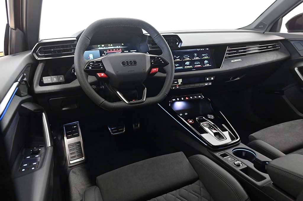 AUDI RS3 Sportback 2.5 TSI quattro S-tronic Speziallackierung-image-7
