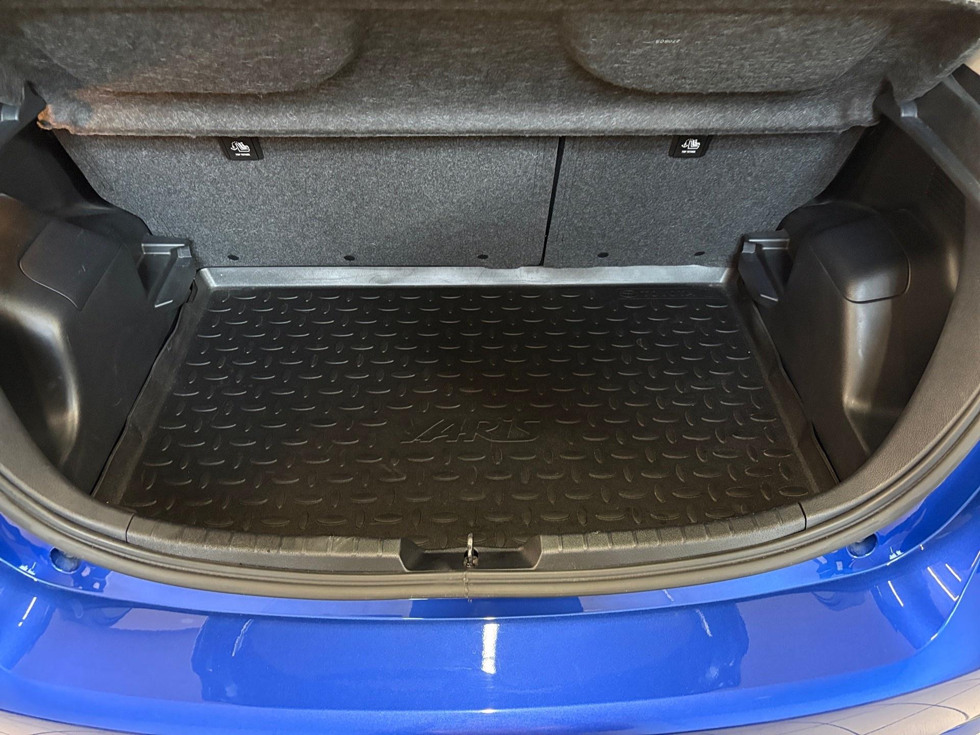 TOYOTA Yaris 1.5 VVT-i HSD Trend-image-14