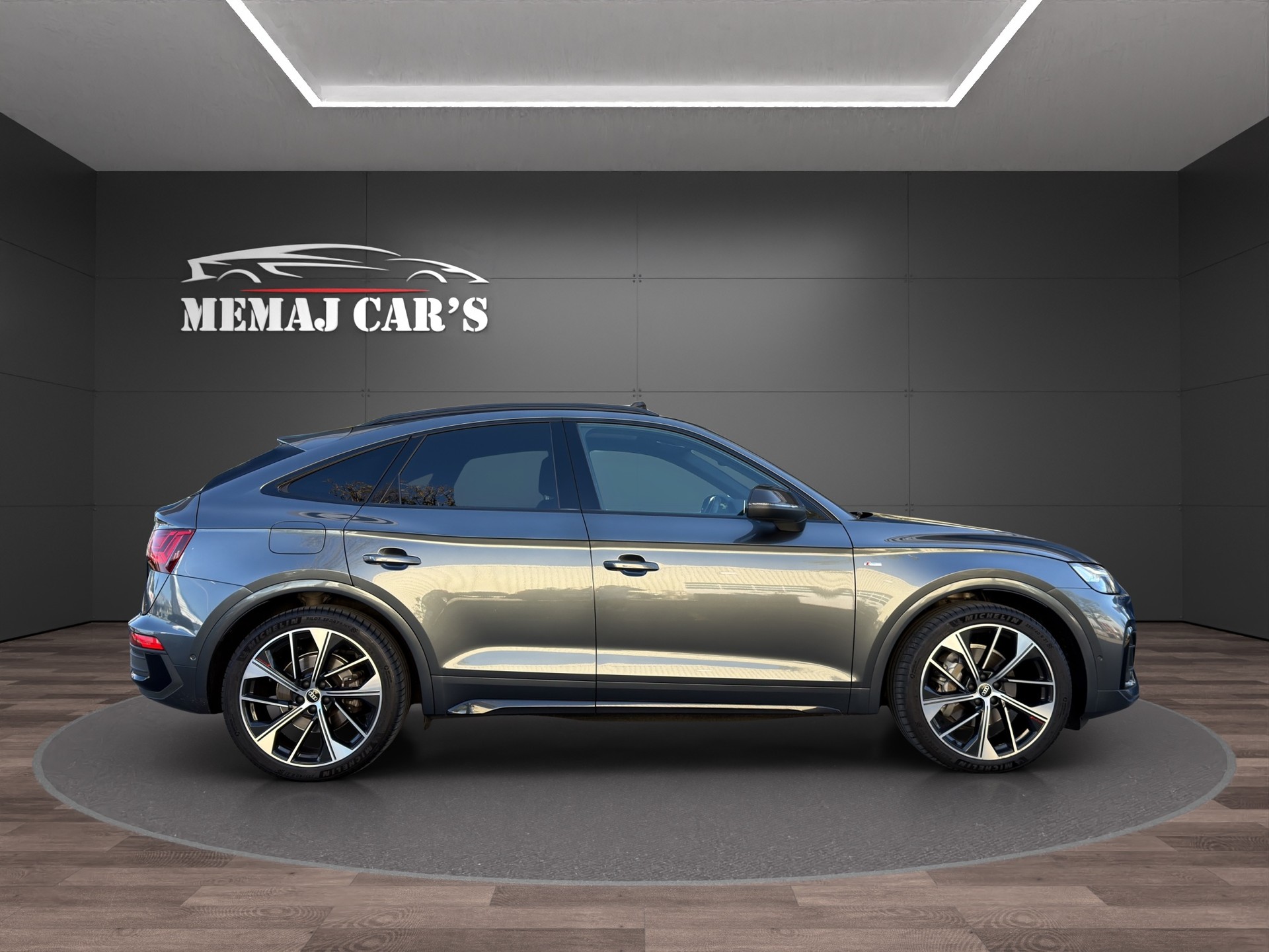 AUDI Q5 Sportback 40 TDI S Line Blackedition quattro S-tronic-image-3