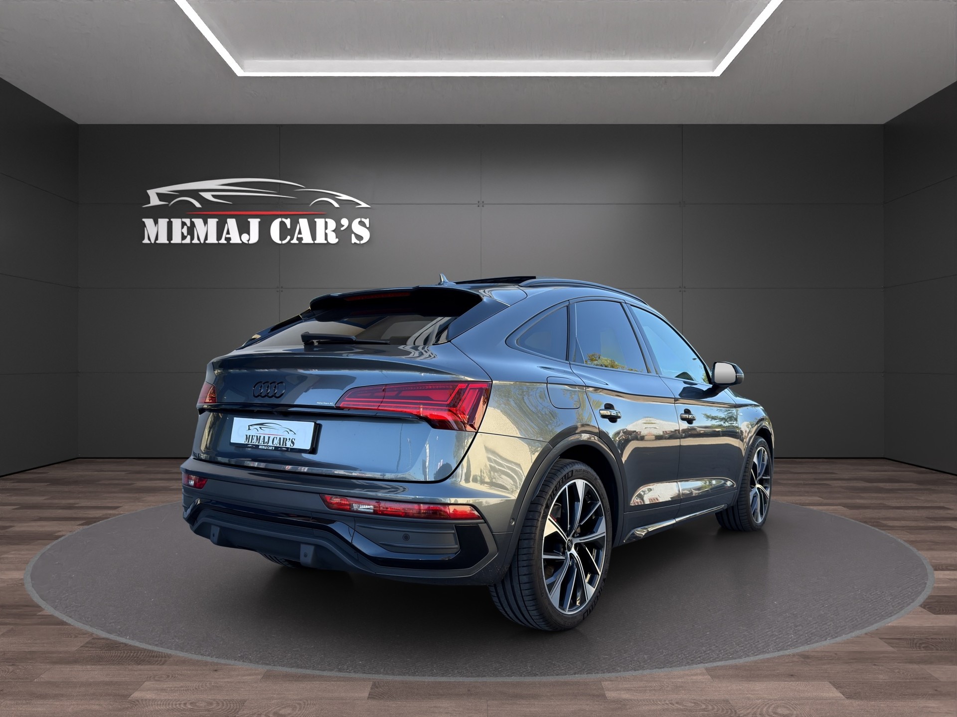 AUDI Q5 Sportback 40 TDI S Line Blackedition quattro S-tronic-image-5