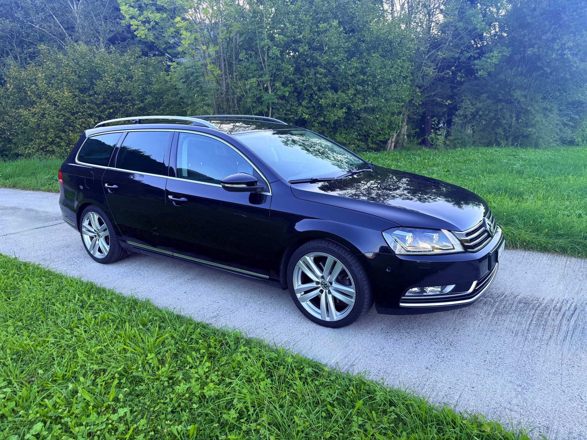 VW Passat Variant 2.0 TDI BMT Highline 4MDSG-image-8