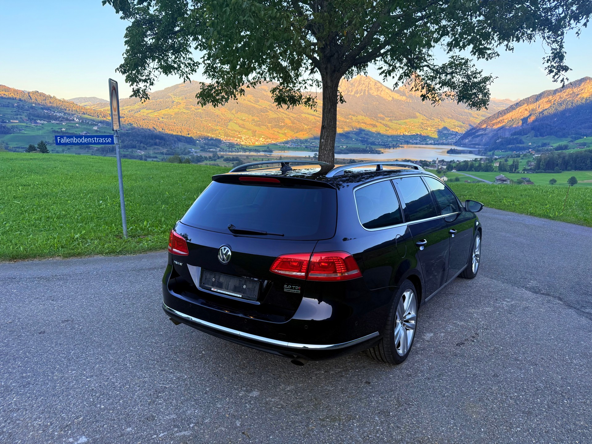 VW Passat Variant 2.0 TDI BMT Highline 4MDSG-image-11