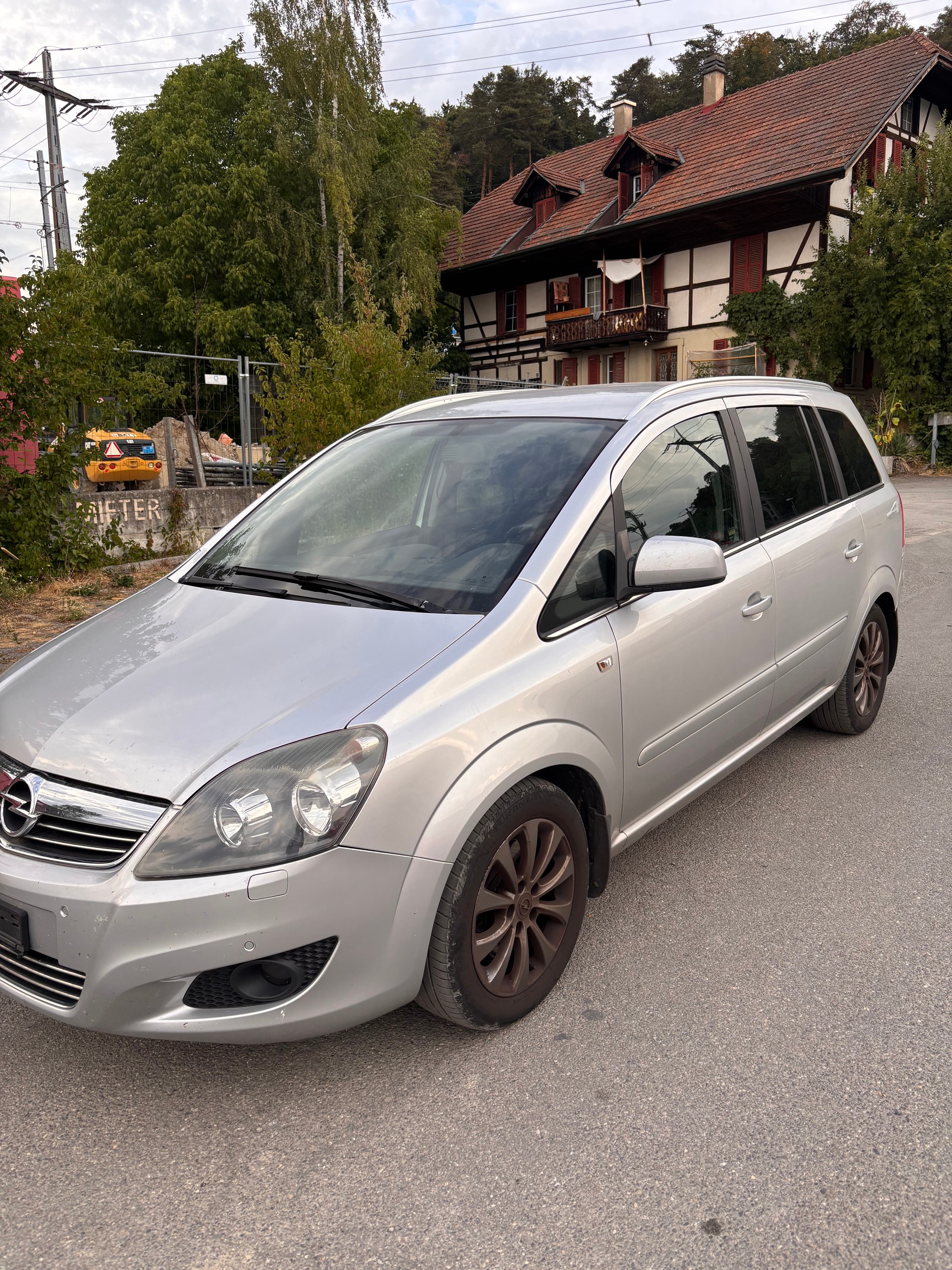 OPEL Zafira 2.2i 16V Cosmo Automatic-image-1
