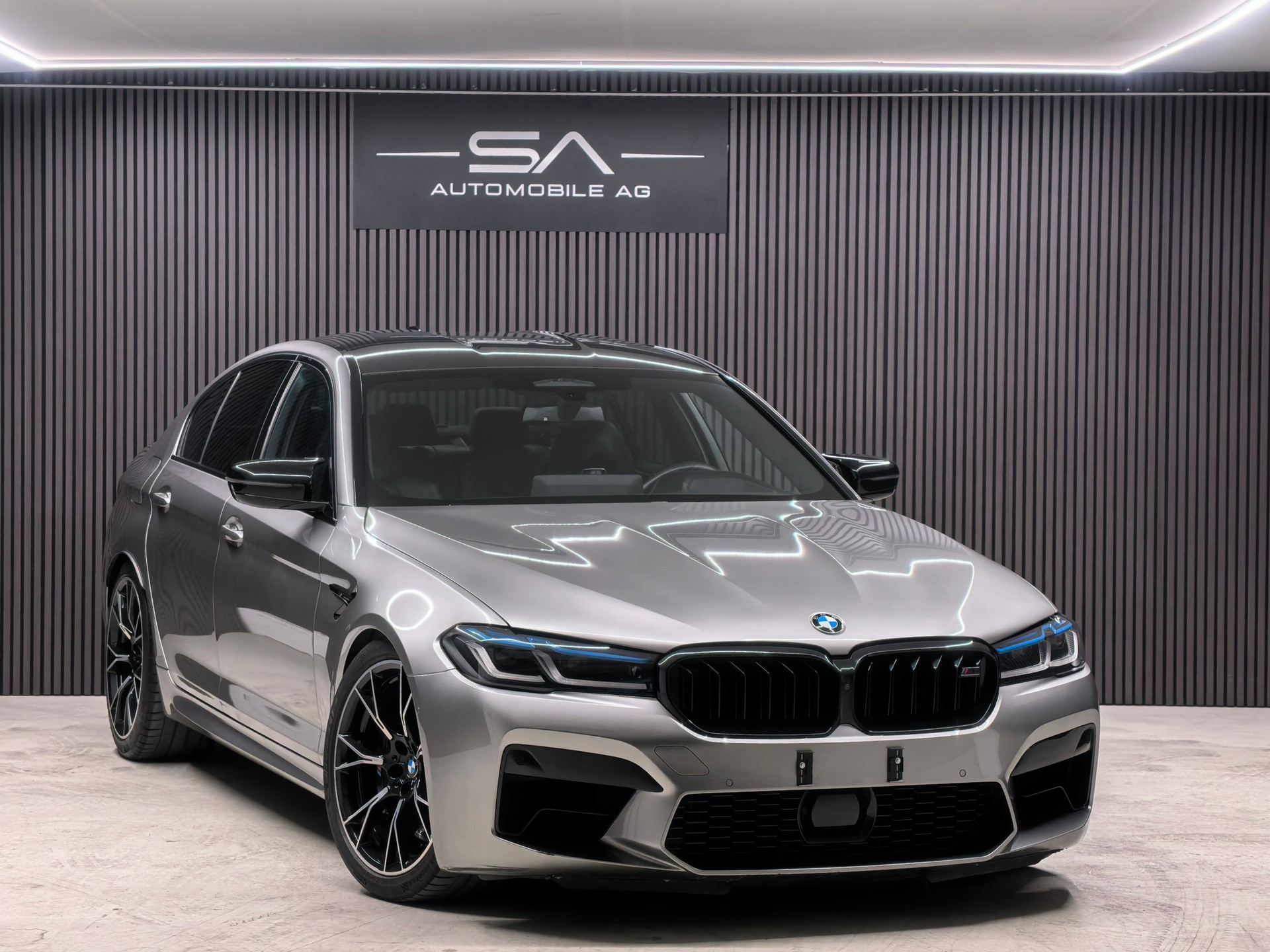 BMW M5 xDrive Competition Drivelogic(Ch)-image-1
