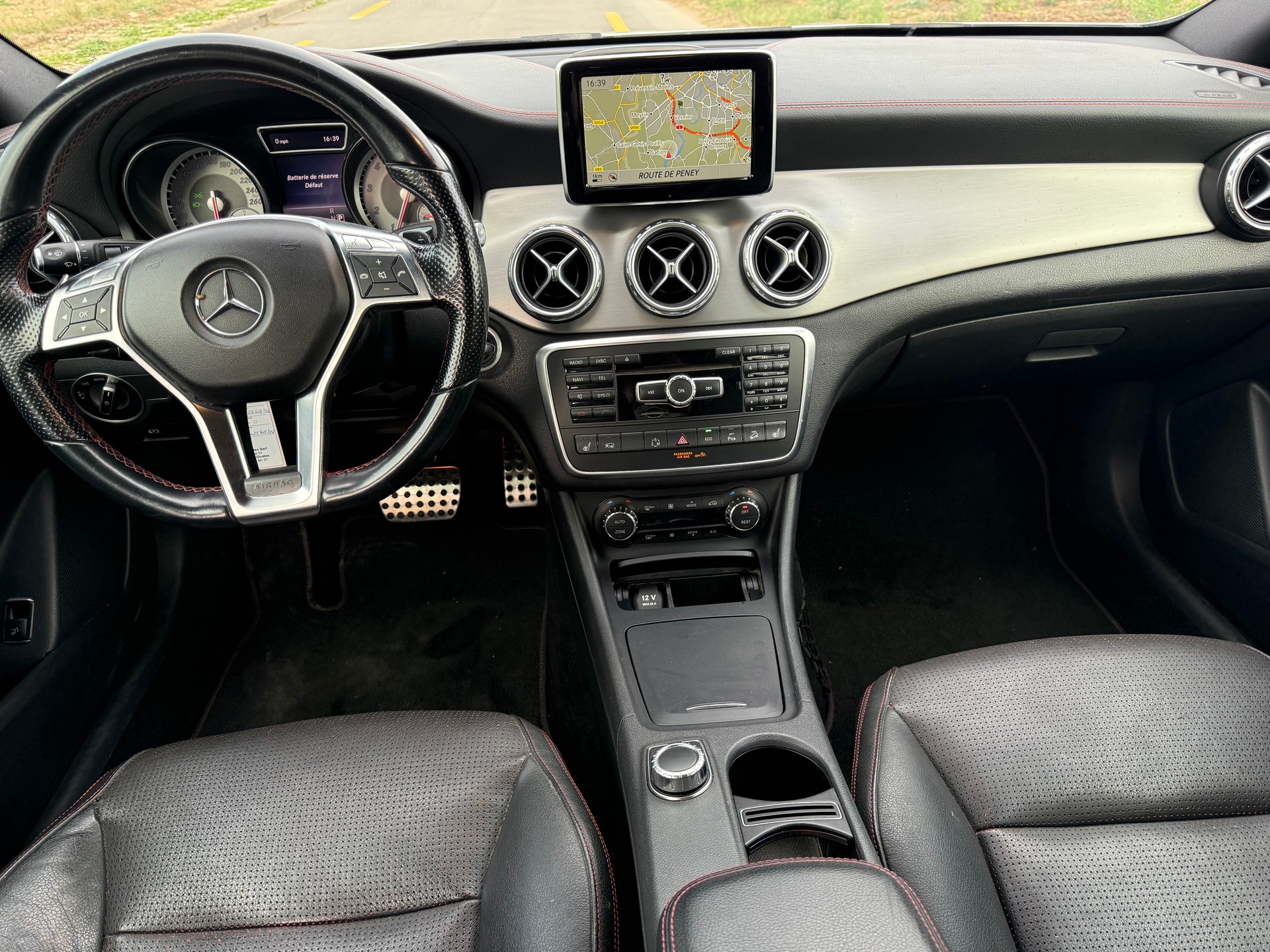 MERCEDES-BENZ GLA 250 AMG Line 4Matic 7G-DCT-image-7
