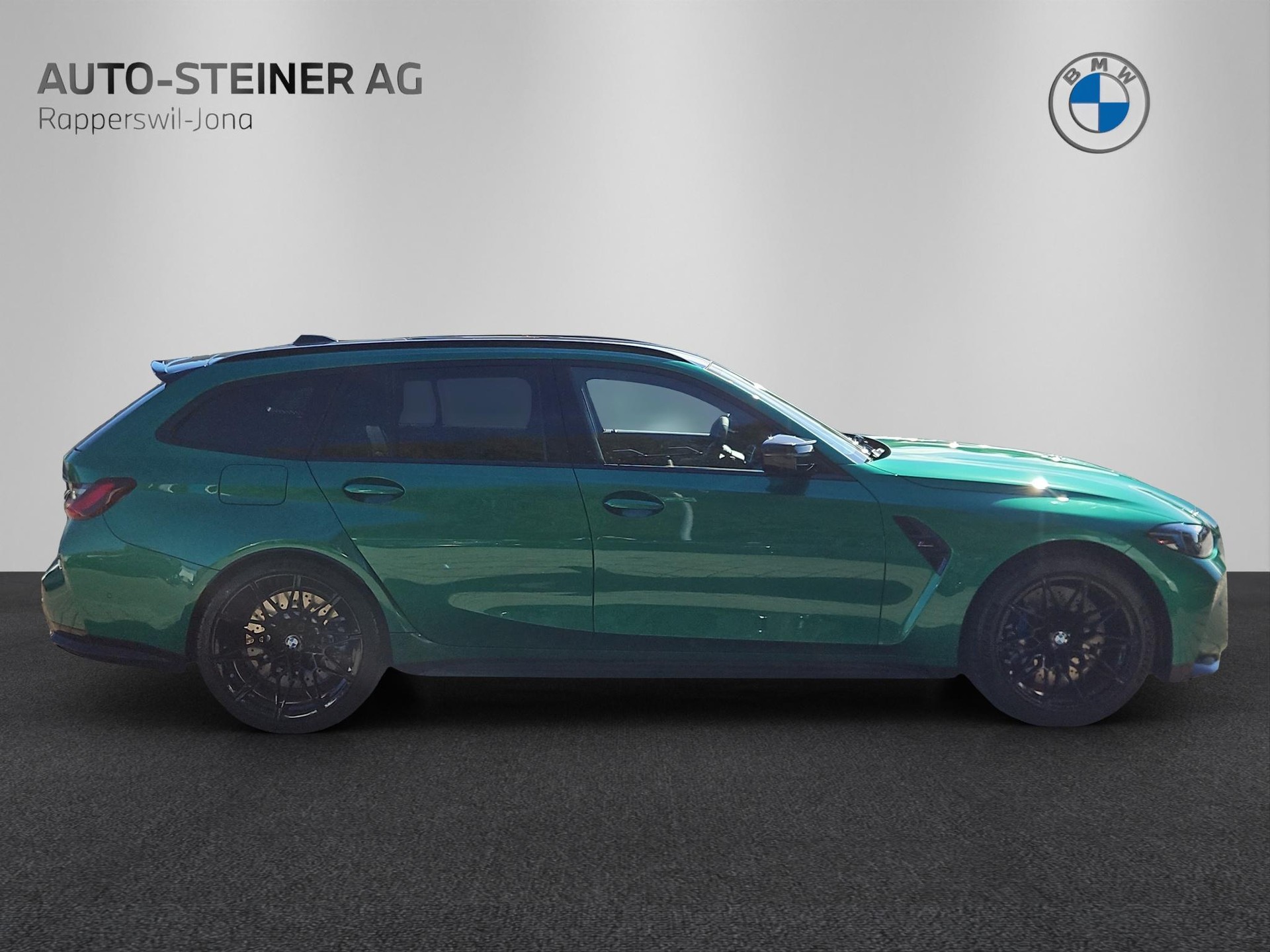 BMW M3 Competition M xDrive Touring-image-5