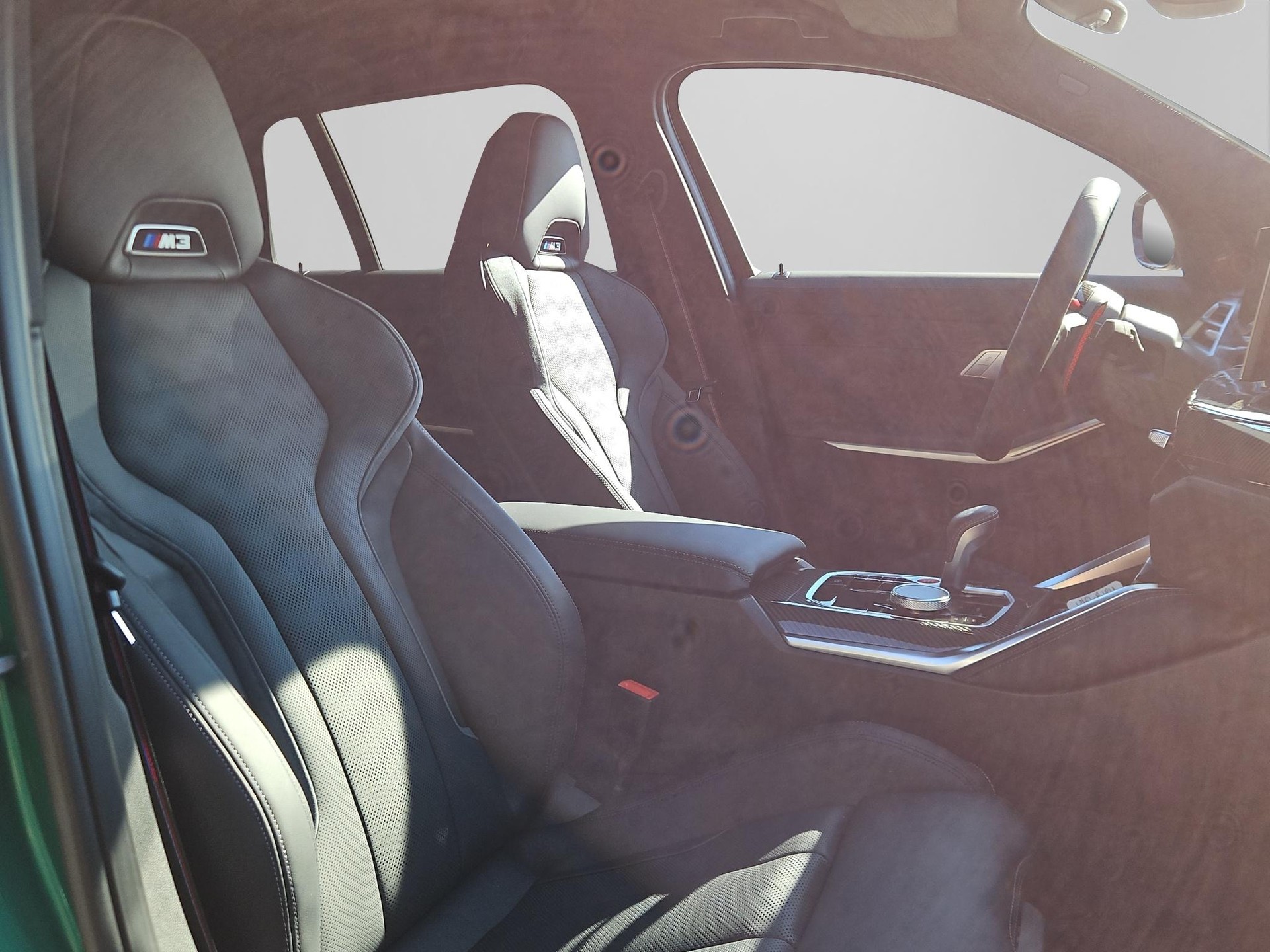 BMW M3 Competition M xDrive Touring-image-14