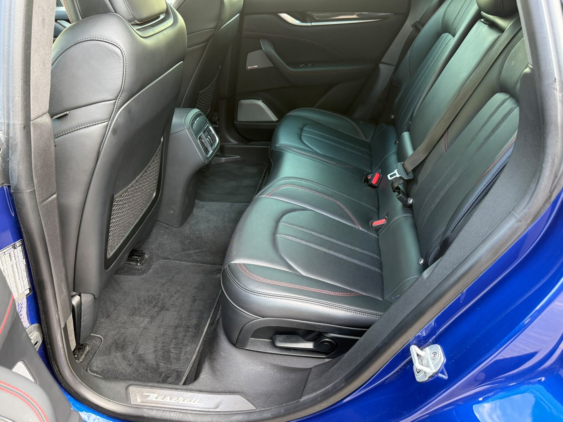 MASERATI Levante S 3.0V6 GranSport Automatica-image-12