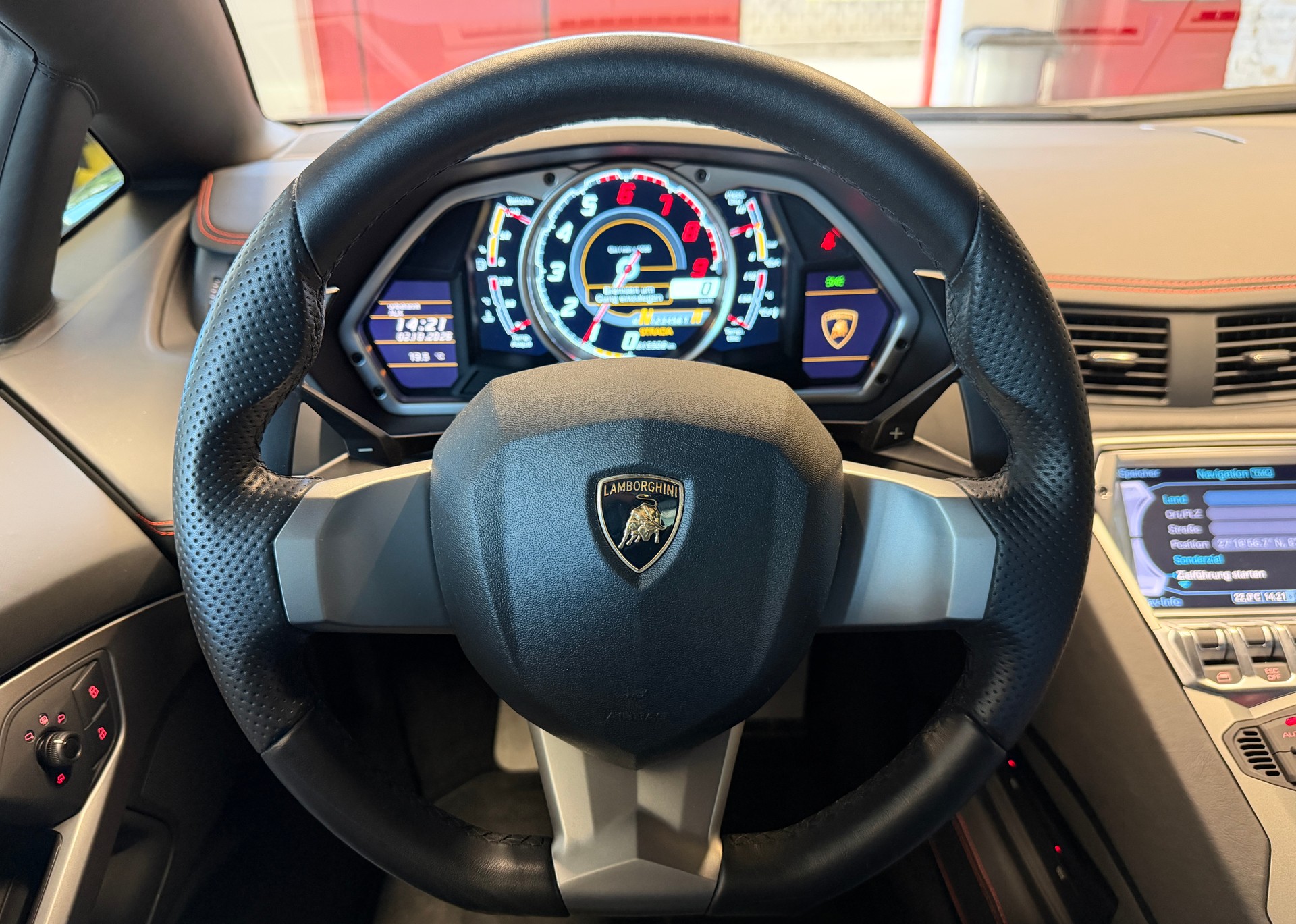 LAMBORGHINI Aventador LP700-4 Coupé E-Gear-image-17