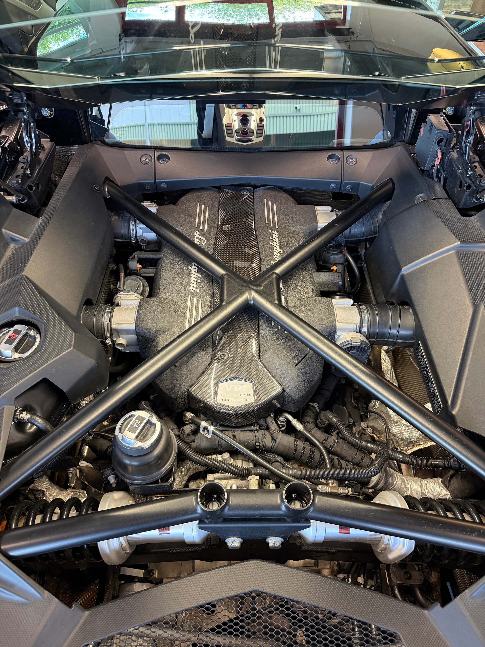 LAMBORGHINI Aventador LP700-4 Coupé E-Gear-image-27
