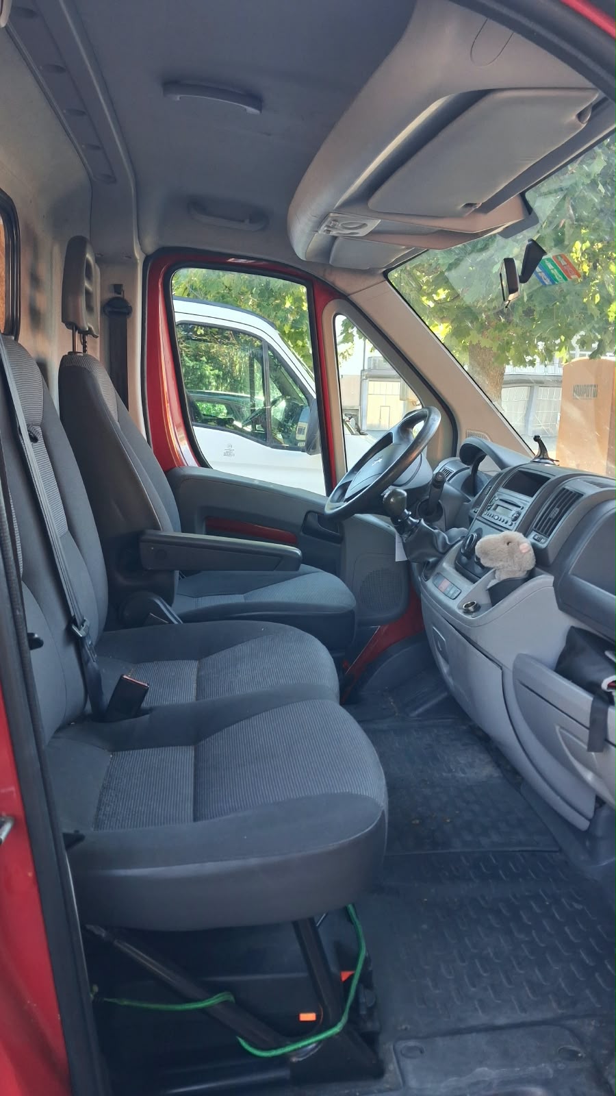 PEUGEOT 2.2 HDI 120-image-5