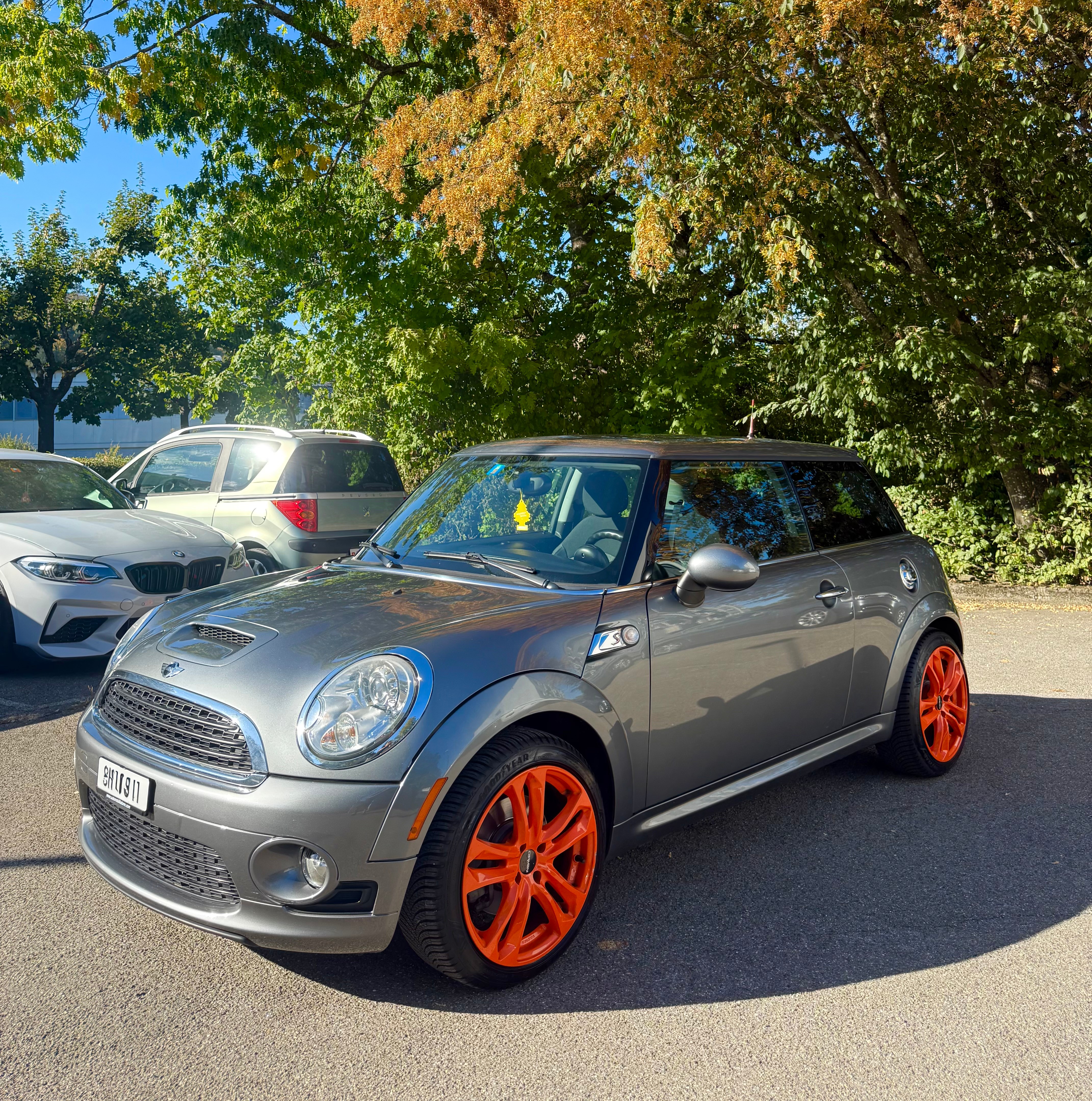 Car photo