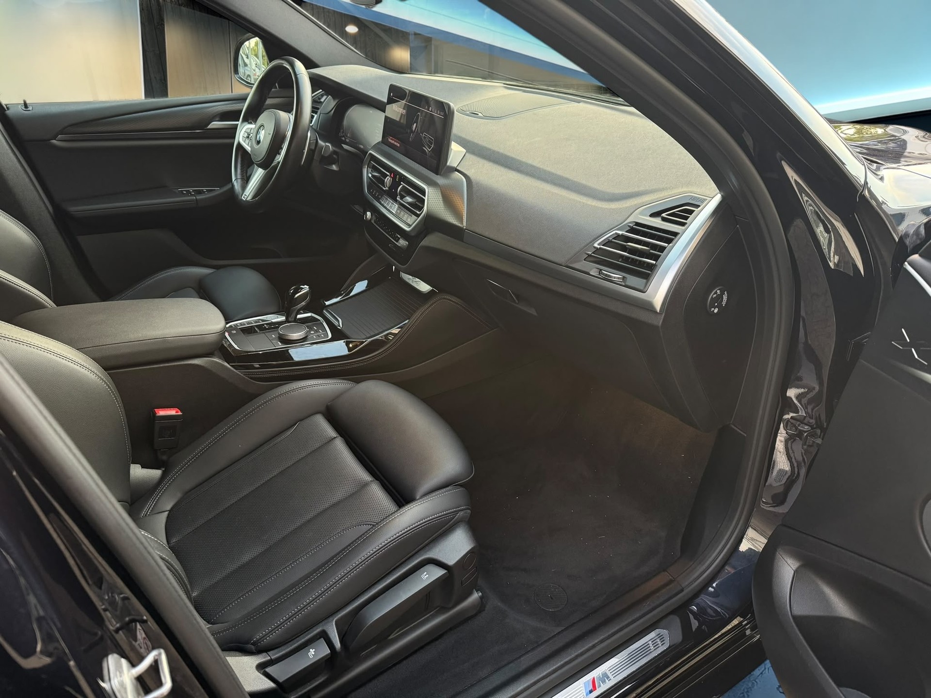 BMW X4 xDrive 20d M-Sportpaket *21'ZOLL*LED*AHK*-image-18