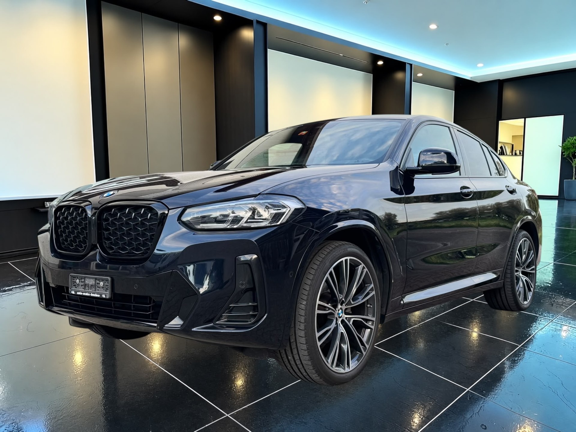 BMW X4 xDrive 20d M-Sportpaket *21'ZOLL*LED*AHK*-image-1