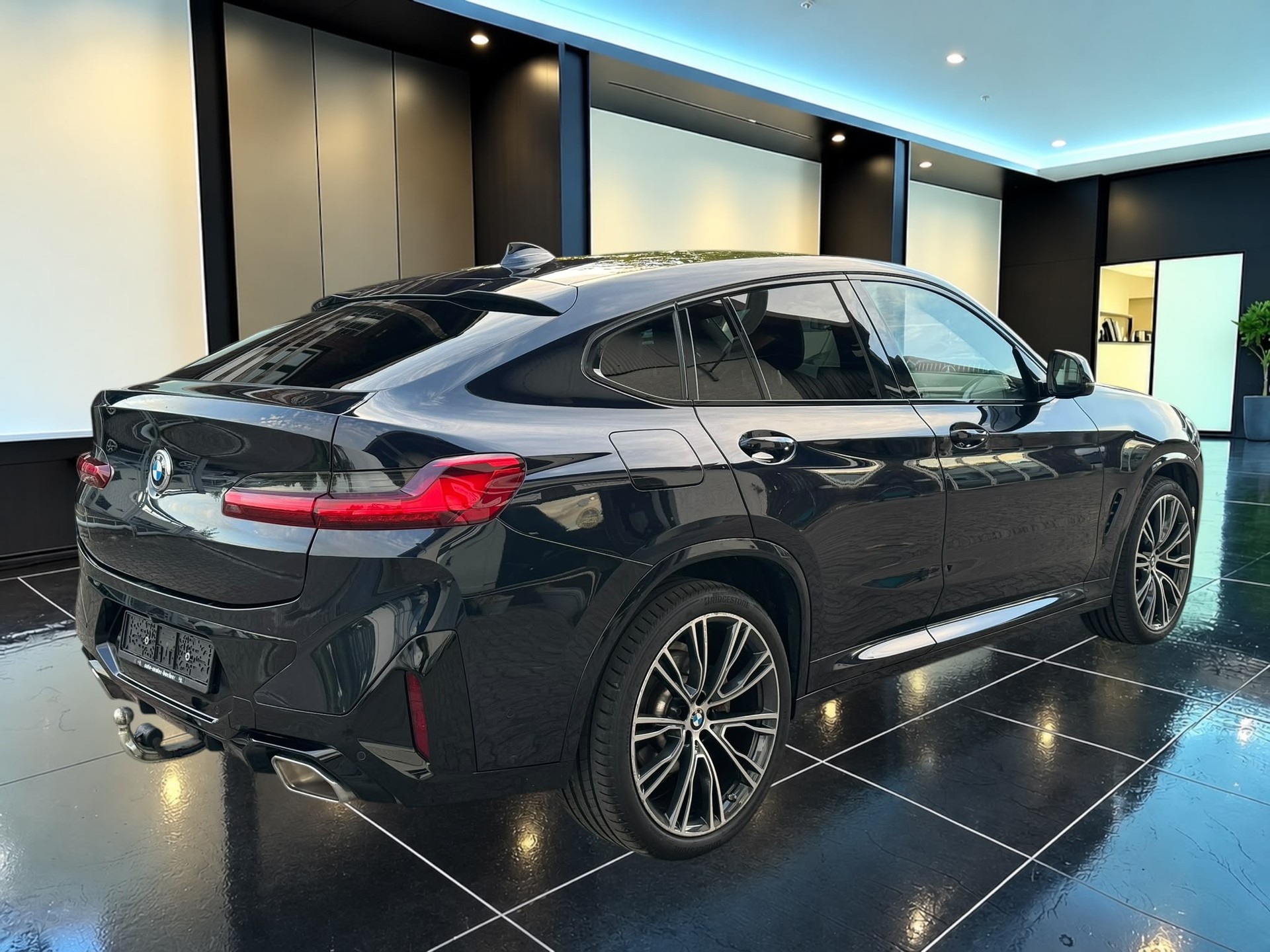 BMW X4 xDrive 20d M-Sportpaket *21'ZOLL*LED*AHK*-image-8