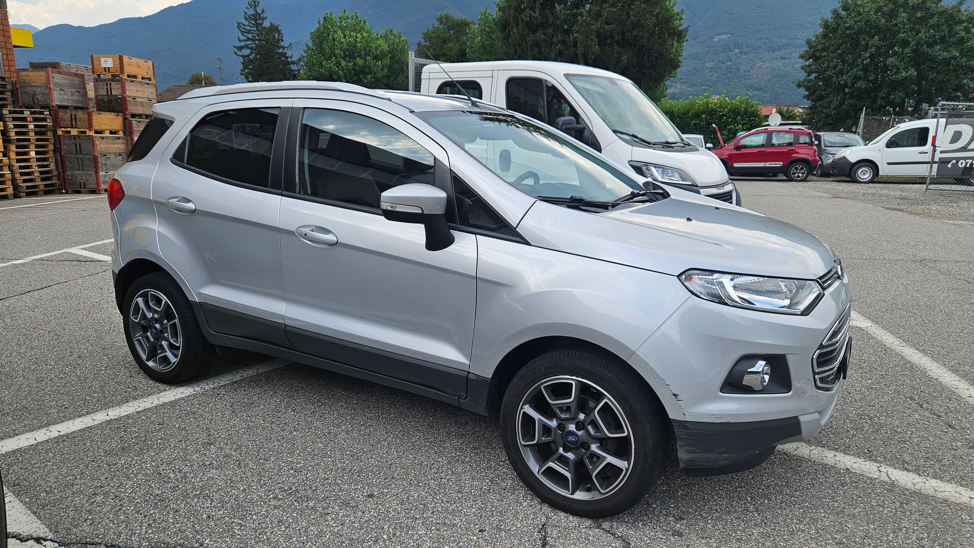 FORD EcoSport 1.5 Trend PowerShift-image-2