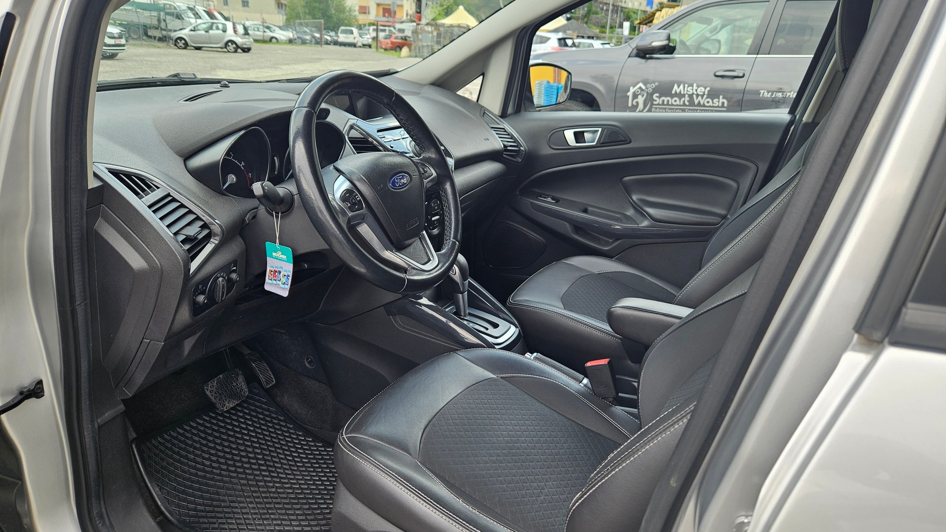 FORD EcoSport 1.5 Trend PowerShift-image-6