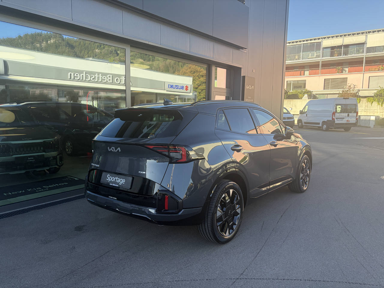 KIA Sportage 1.6 T-GDi Hybrid GT-Line-image-2