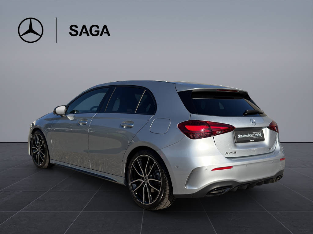 MERCEDES-BENZ A 250 AMG Line 4m-image-3