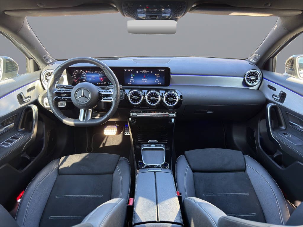 MERCEDES-BENZ A 250 AMG Line 4m-image-8