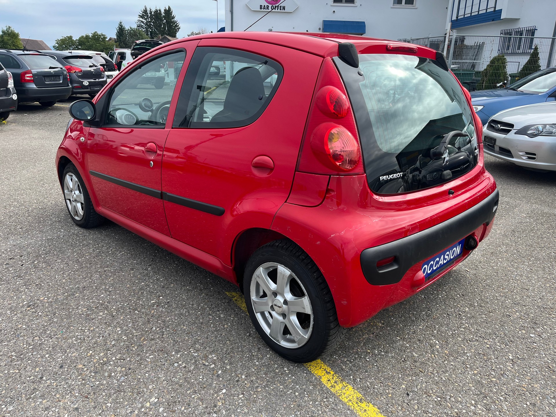 PEUGEOT 107 1.0 Trendy-image-4