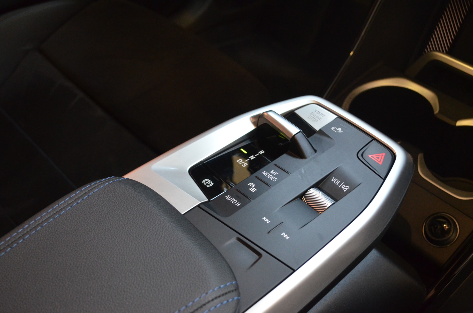 BMW X1 xDrive 30e M Sport-image-11