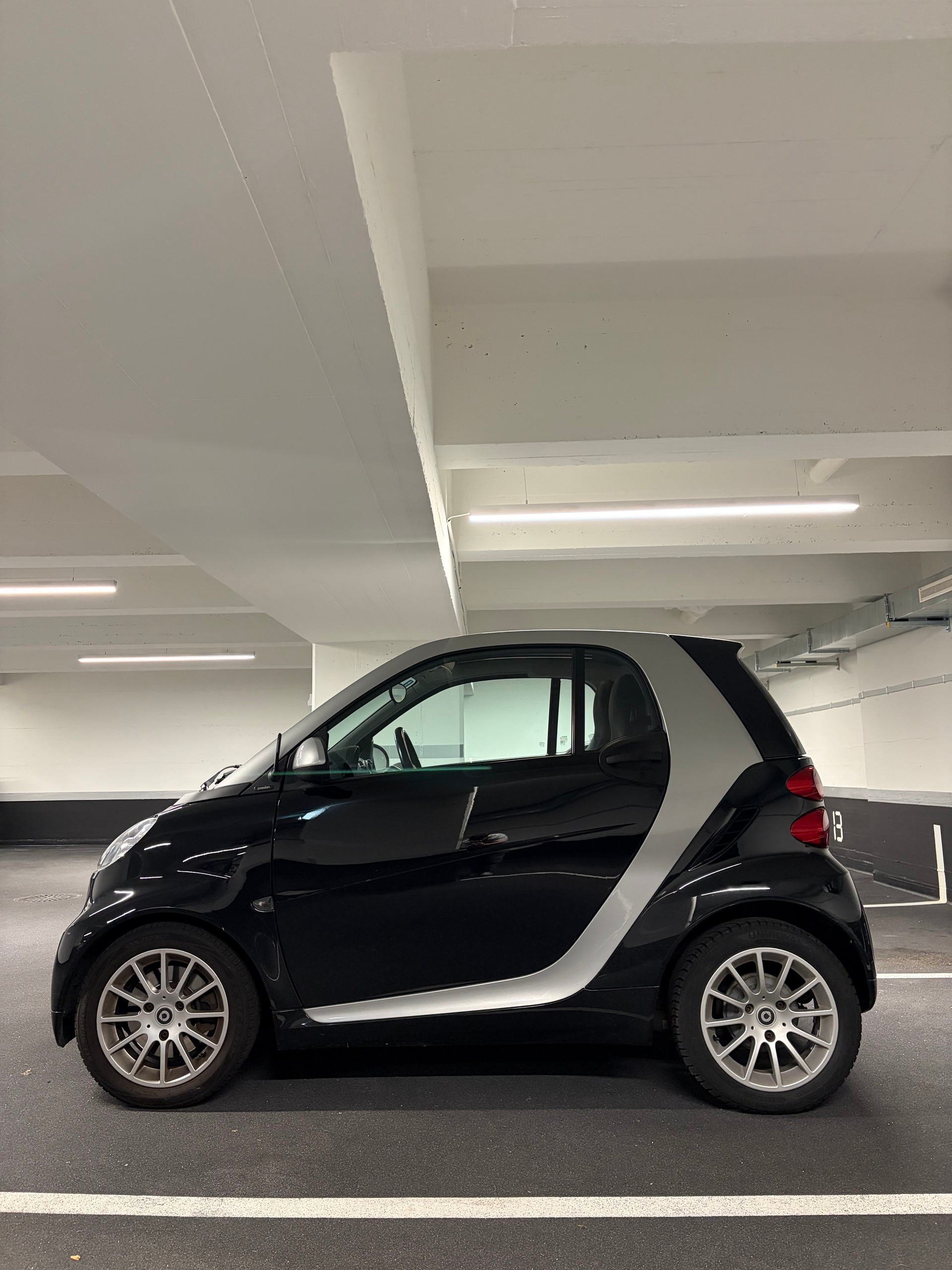 SMART FORTWO-image-5
