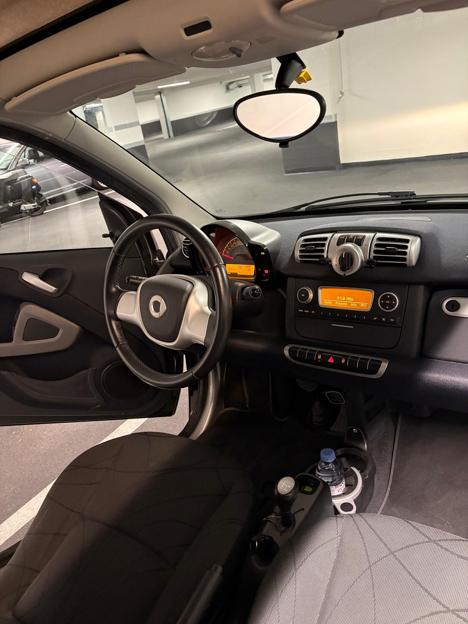 SMART FORTWO-image-4