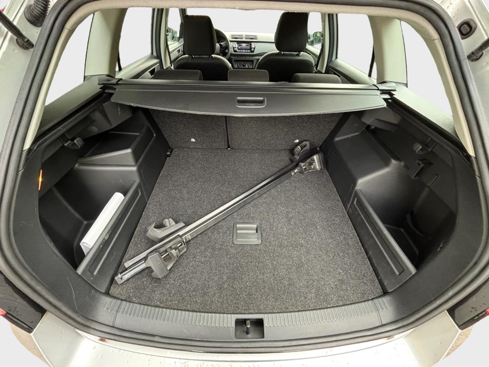 SKODA Fabia Combi 1.0 TSI Ambition-image-17