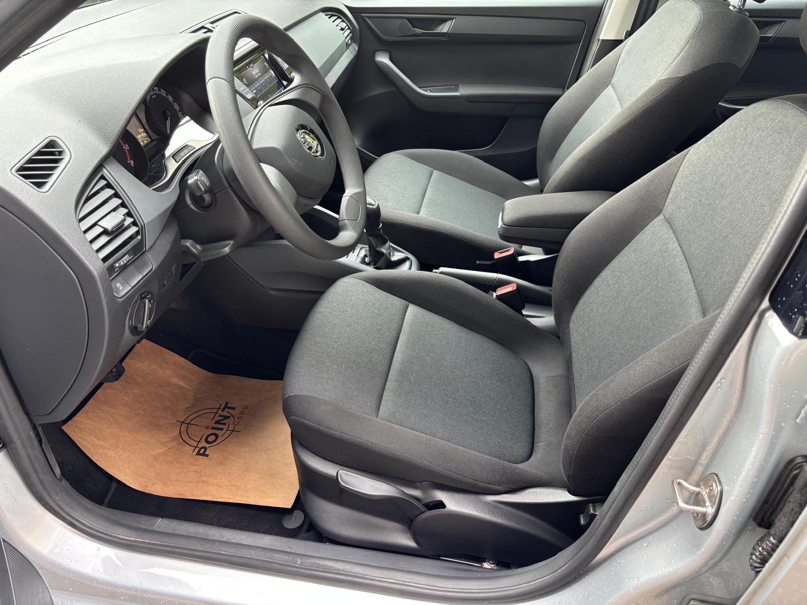 SKODA Fabia Combi 1.0 TSI Ambition-image-9