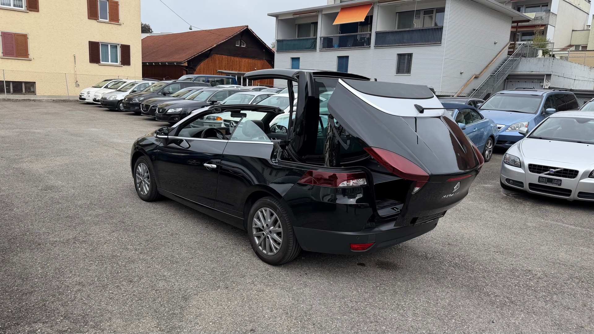 RENAULT Mégane CC 2.0 16V Dynamique CVT-image-3