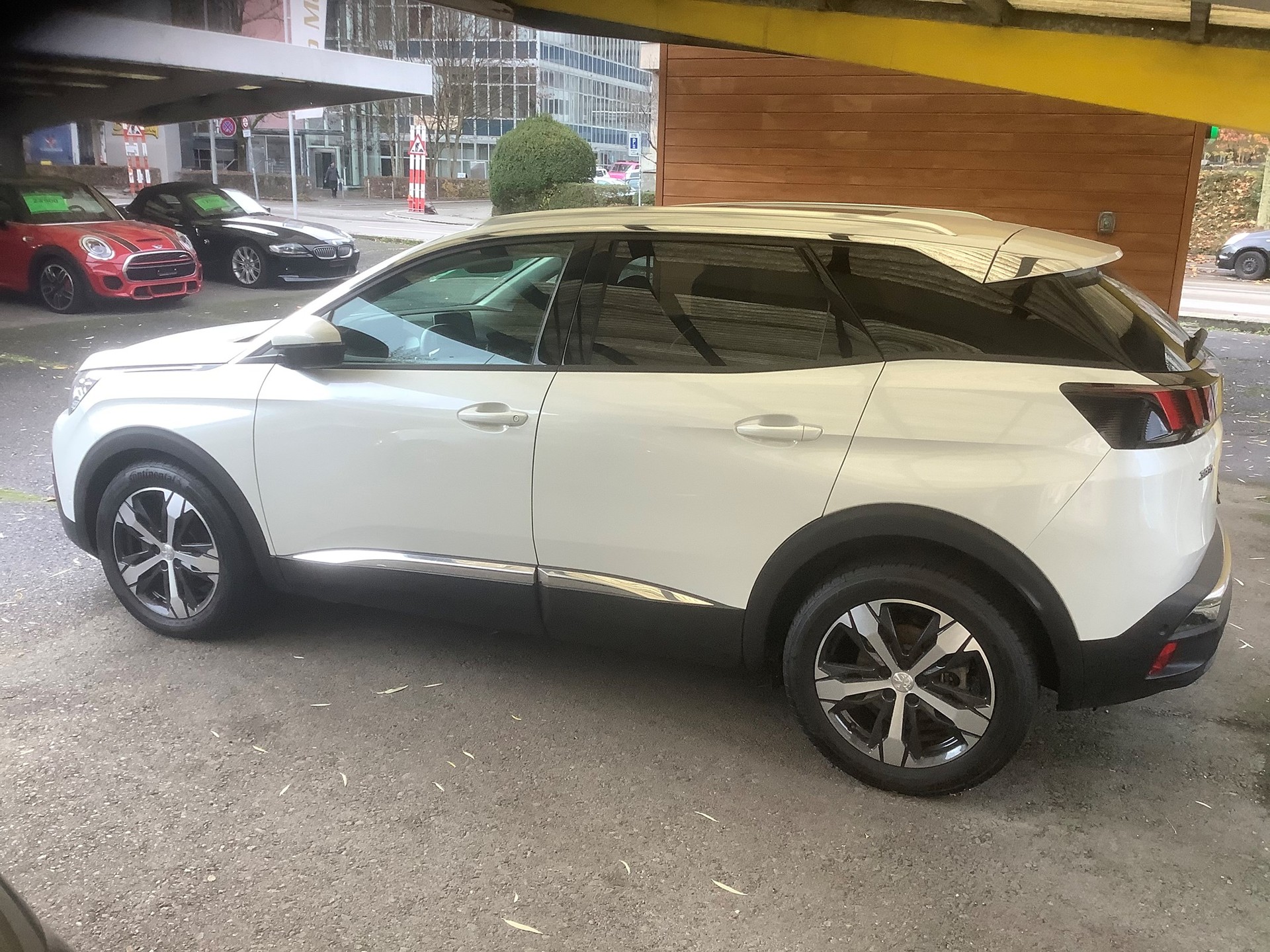 PEUGEOT 3008 1.6 THP Allure EAT-image-1