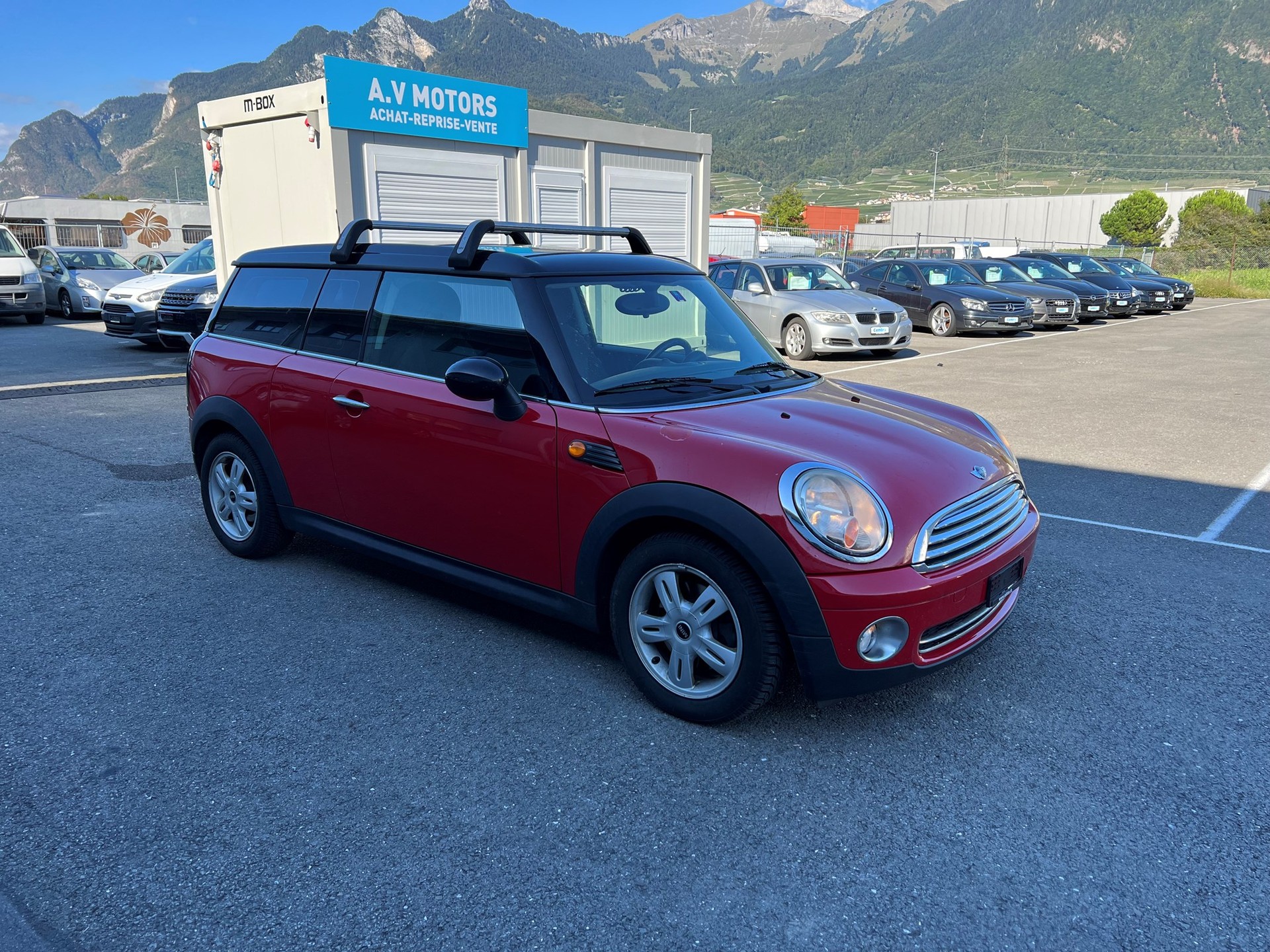 MINI Clubman Cooper-image-2