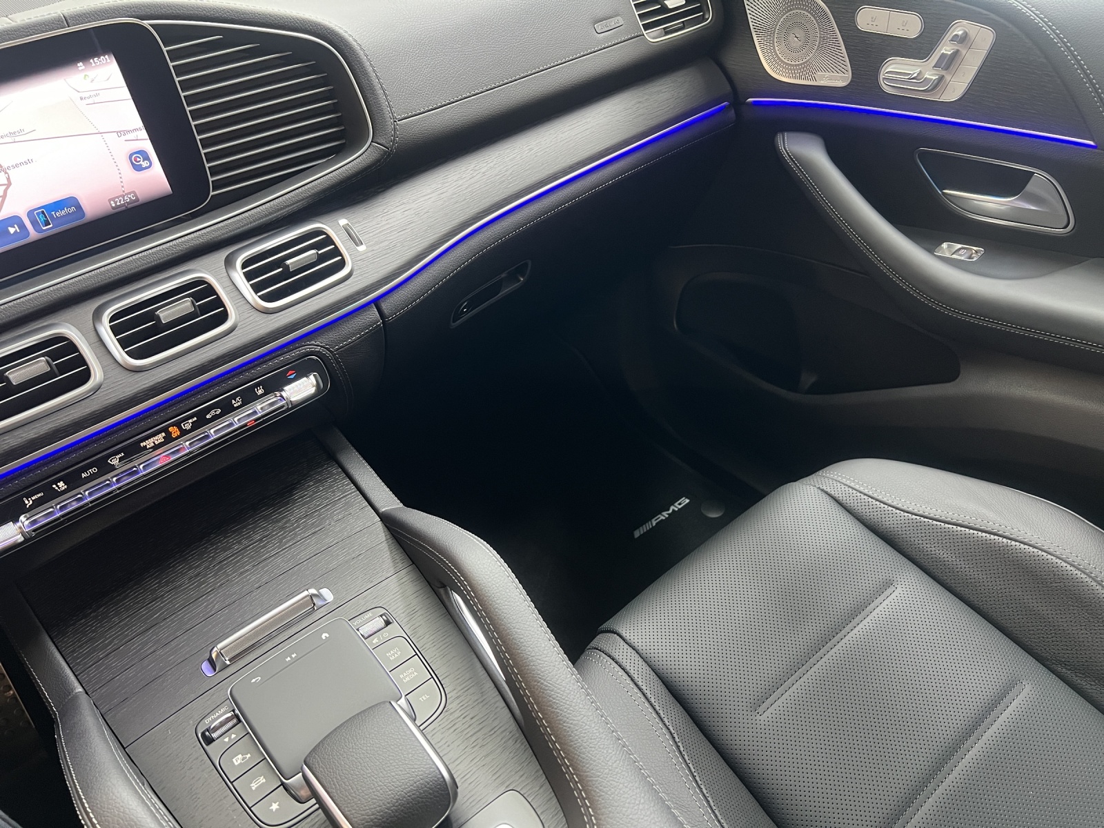 MERCEDES-BENZ GLE 350 de AMG Line 4Matic-image-10