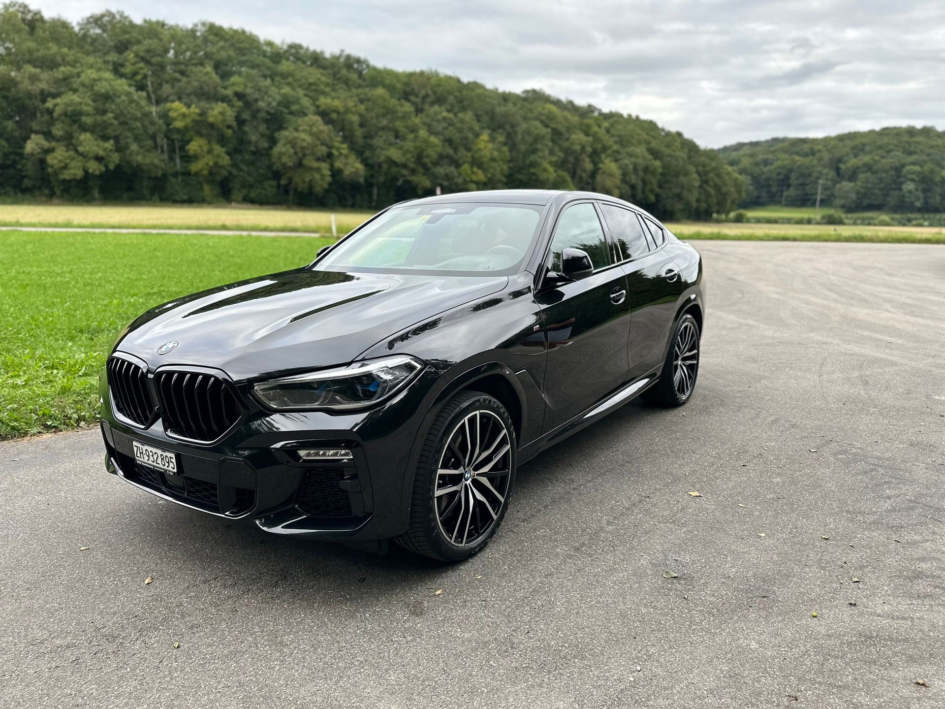 BMW X6 M50d-image-3