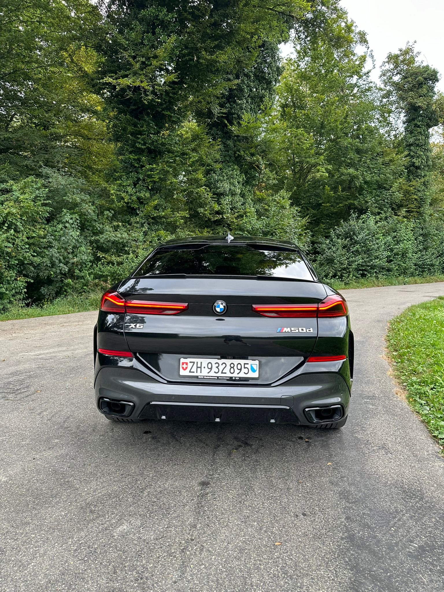 BMW X6 M50d-image-4