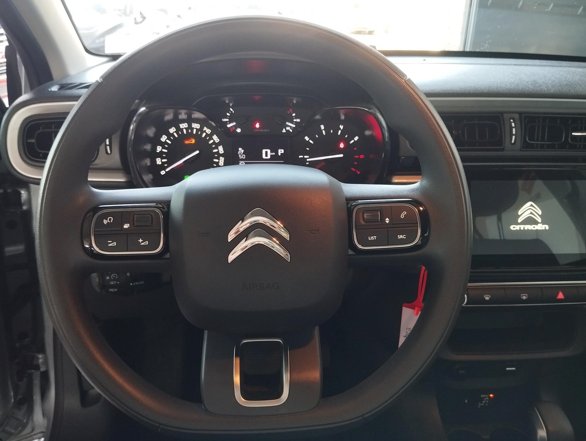 CITROEN C3 1.2i PureTech Swiss Edition EAT6-image-10
