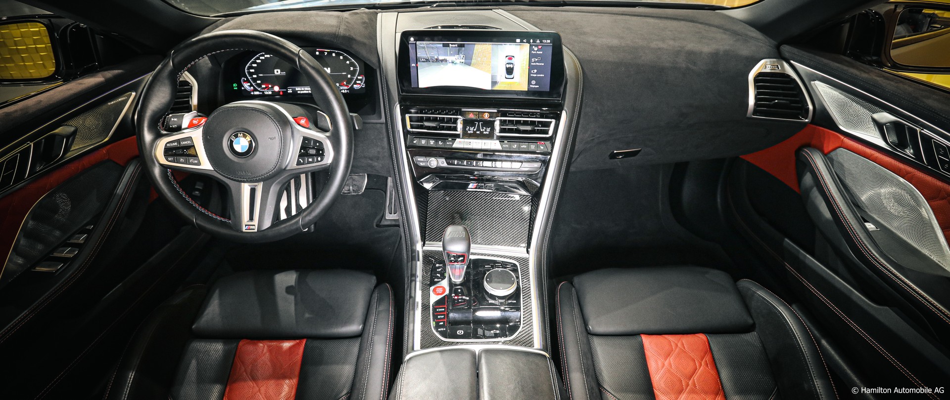 BMW M8 Competition Cabrio xDrive Steptronic-image-17