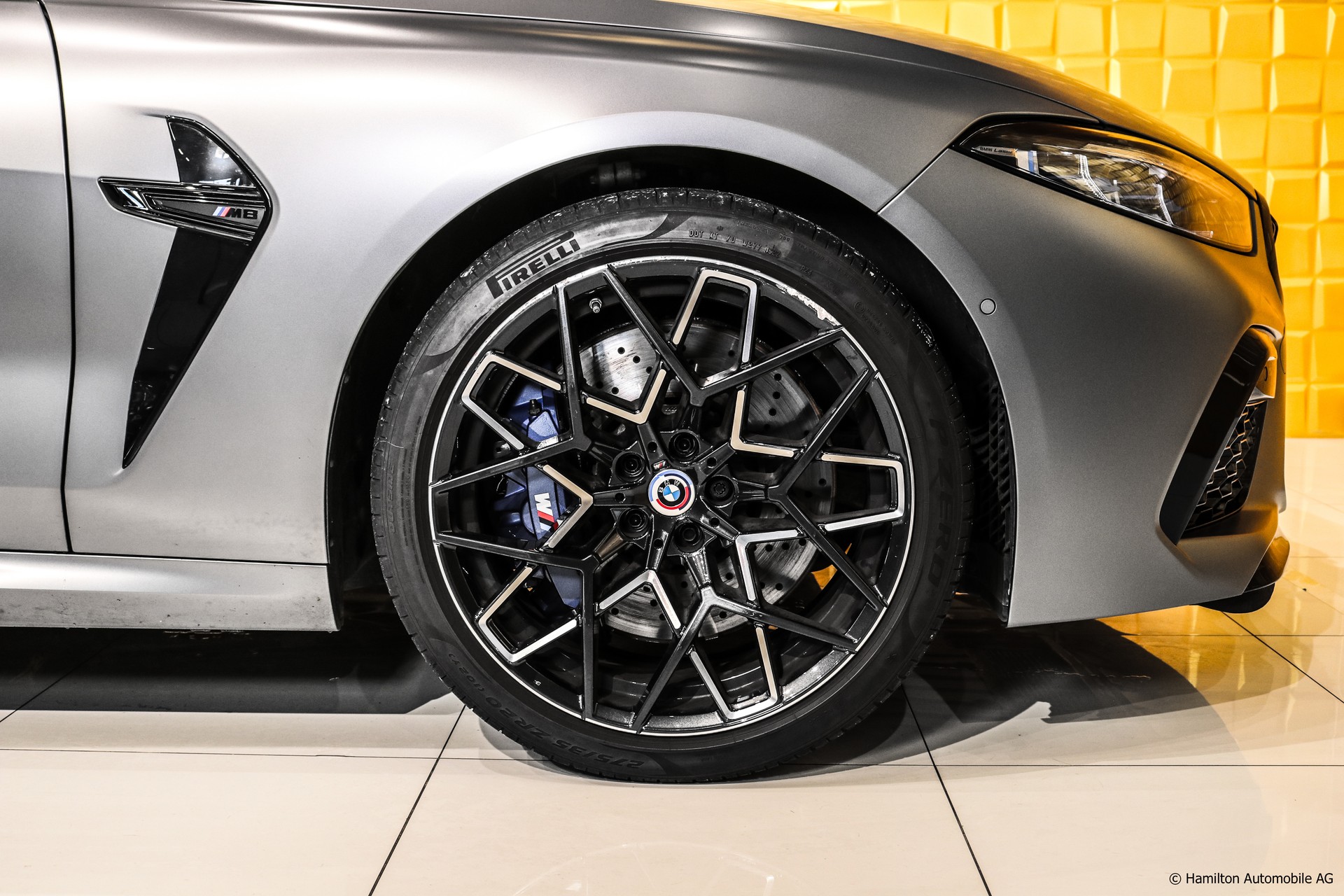 BMW M8 Competition Cabrio xDrive Steptronic-image-9