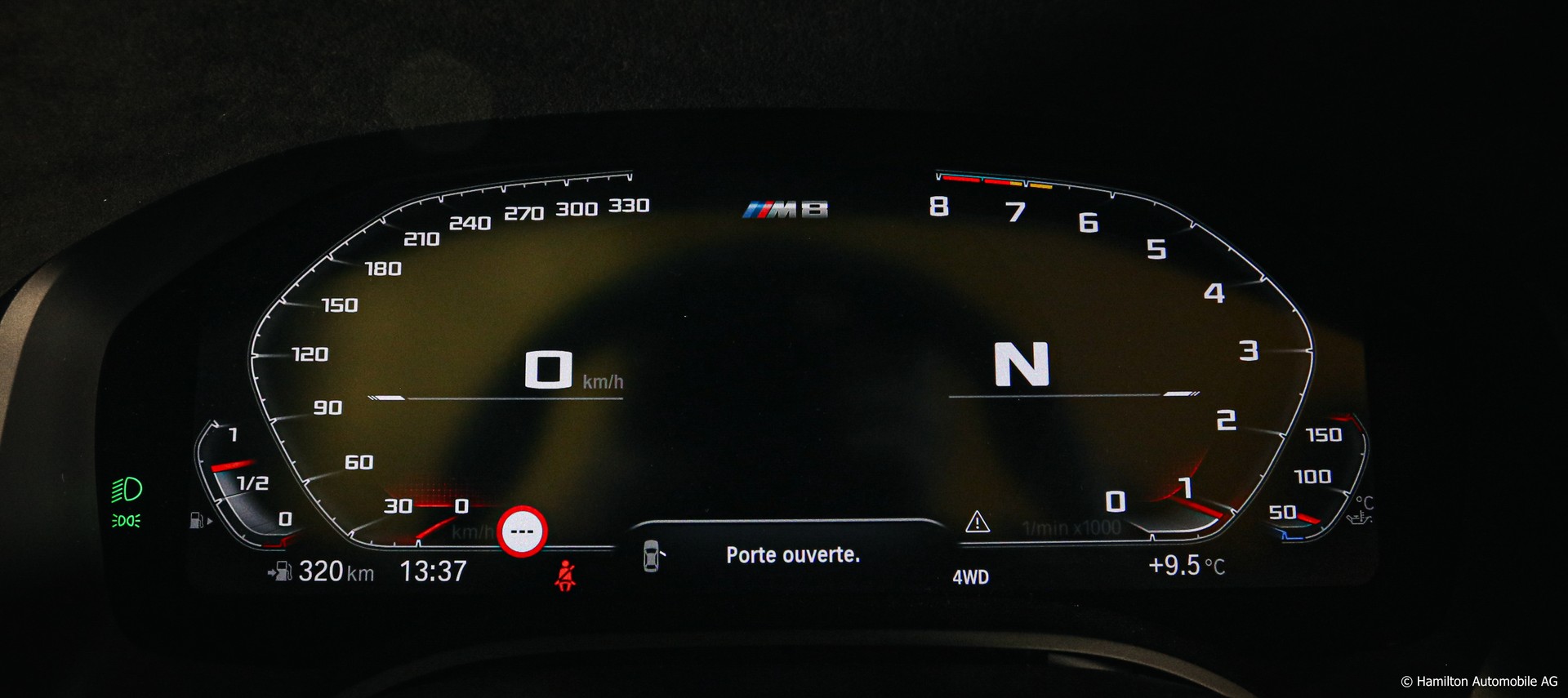 BMW M8 Competition Cabrio xDrive Steptronic-image-19