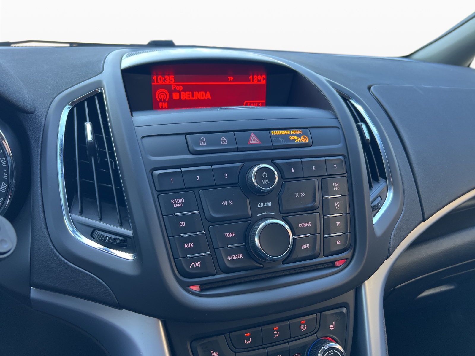 OPEL Zafira Tourer 1.4i 16V Turbo Enjoy Automatic-image-13
