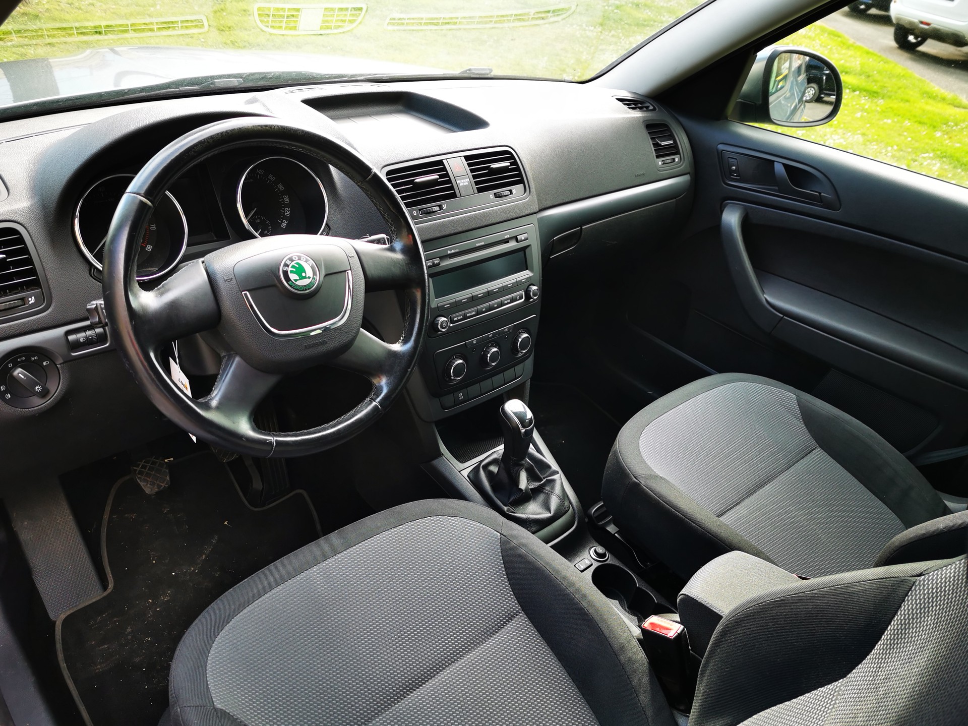 SKODA Yeti 1.2 TSI Clever-image-5