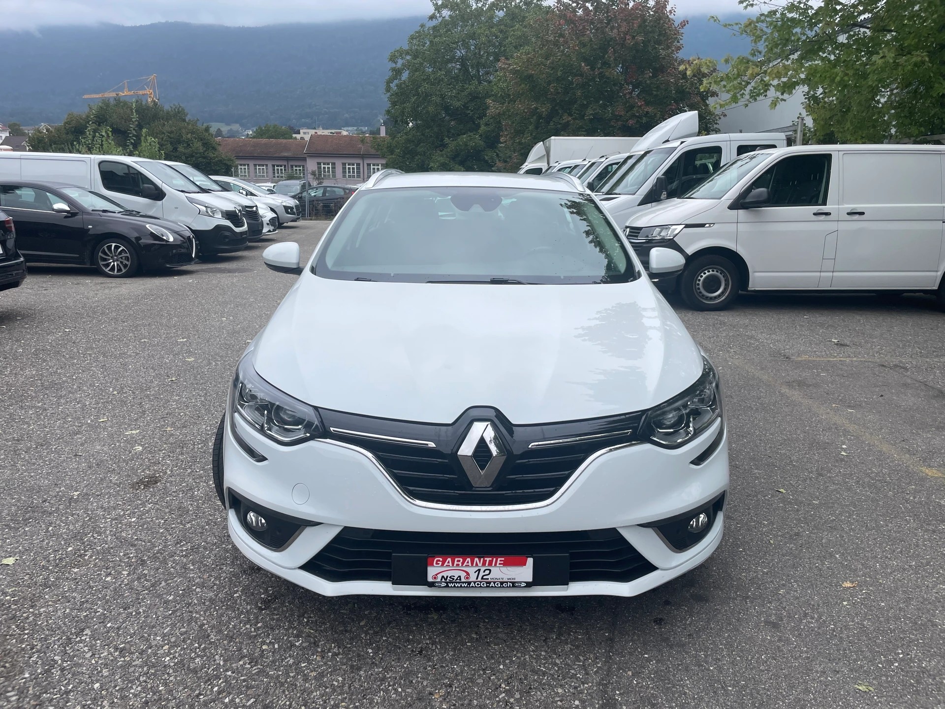 RENAULT Mégane Grandtour 1.5 dCi Business * Gr.Navi * Klima-auto * Tempomat * PDC H * Frisch Ab MFK-image-1